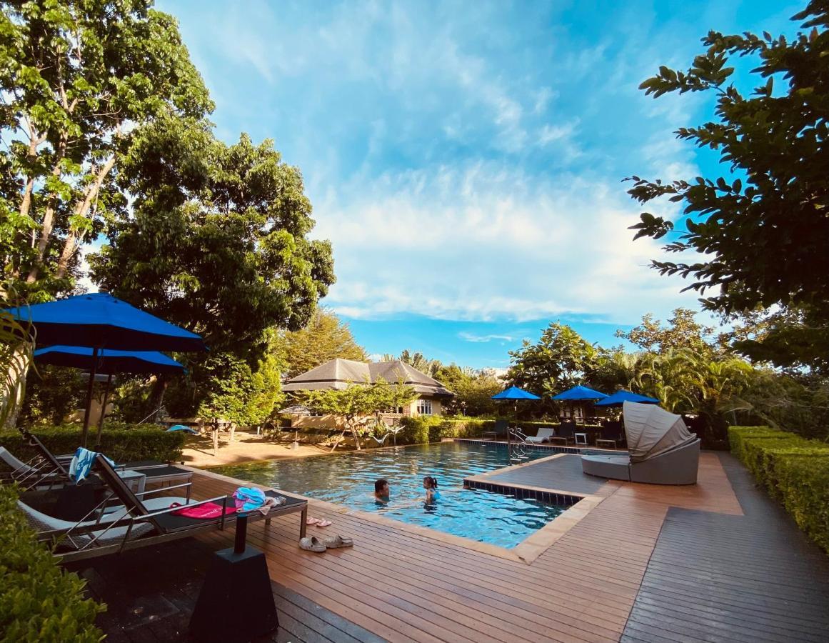 Perennial Resort Nai Yang Beach Exterior foto